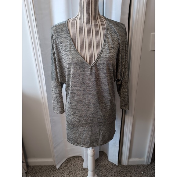 BKE Women's Gray Top Black Lace Insert 3/4 Sleeves Large - Picture 2 of 9